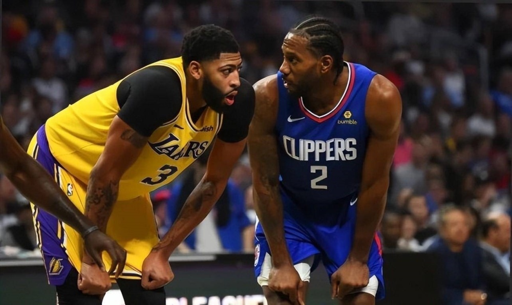 头米光年免按键对讲机：滑雪教学的“超轻信使”（滑雪教学的轻量级搭档：头米光年免按键对讲机）