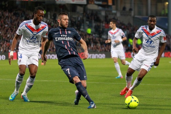 意媒：米兰希望魔笛能帮助推动卢宁加盟，皇马估价2500万欧（意媒：米兰盼魔笛出面促成卢宁加盟，皇马要价2500万欧）