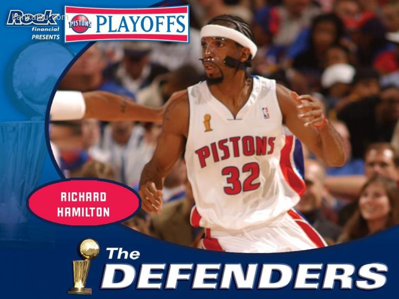 埃迪·豪：必须对沃尔特马德要求更高，但近几场的支援不够（埃迪·豪：将提高对沃尔特马德的要求，但近几场他得到的支援不足）