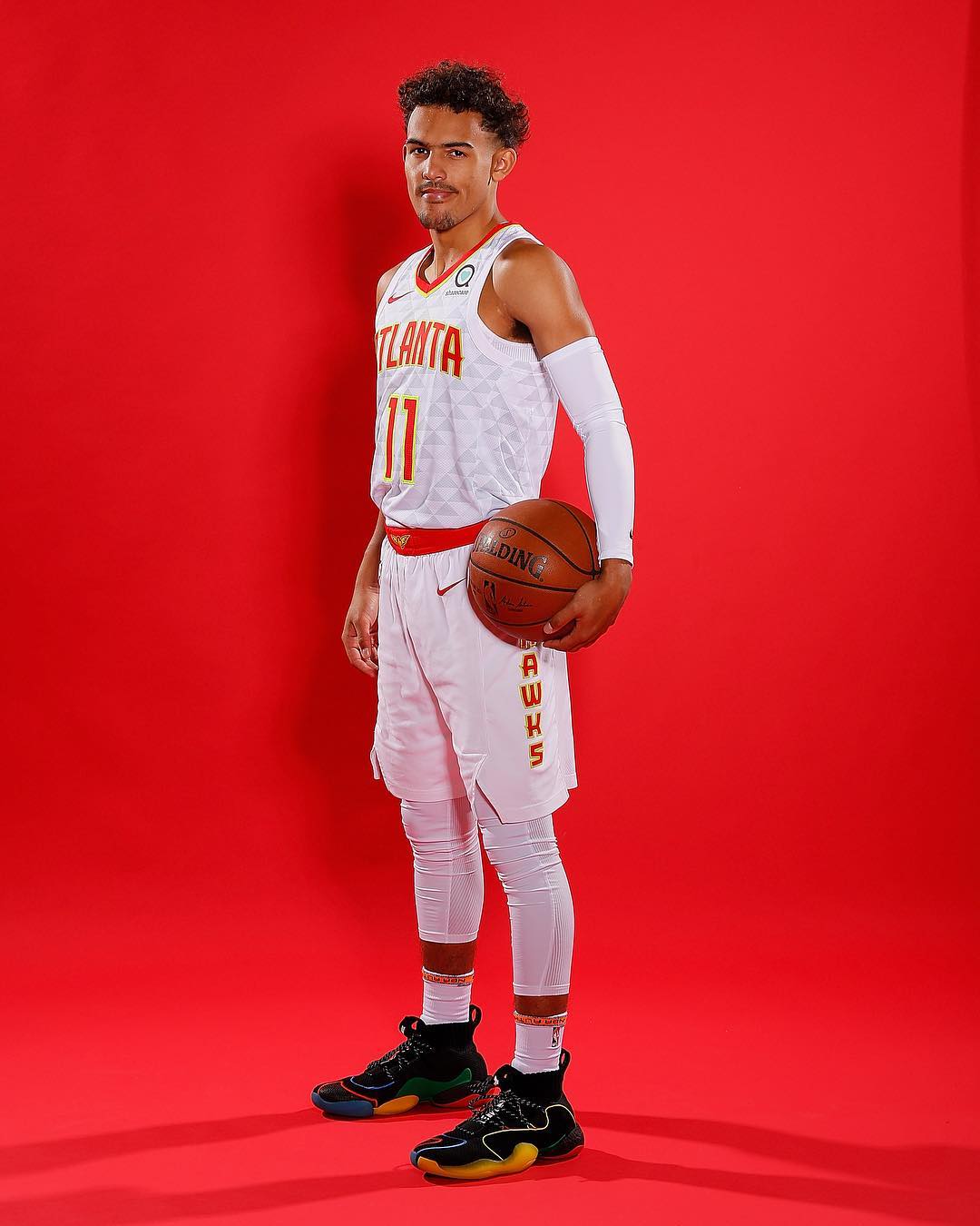 米体：罗马法院起诉那不勒斯转会财务造假，涉及奥斯梅恩等人（米体：罗马法院就那不勒斯涉嫌转会财务造假提起诉讼，奥斯梅恩等人牵涉其中）