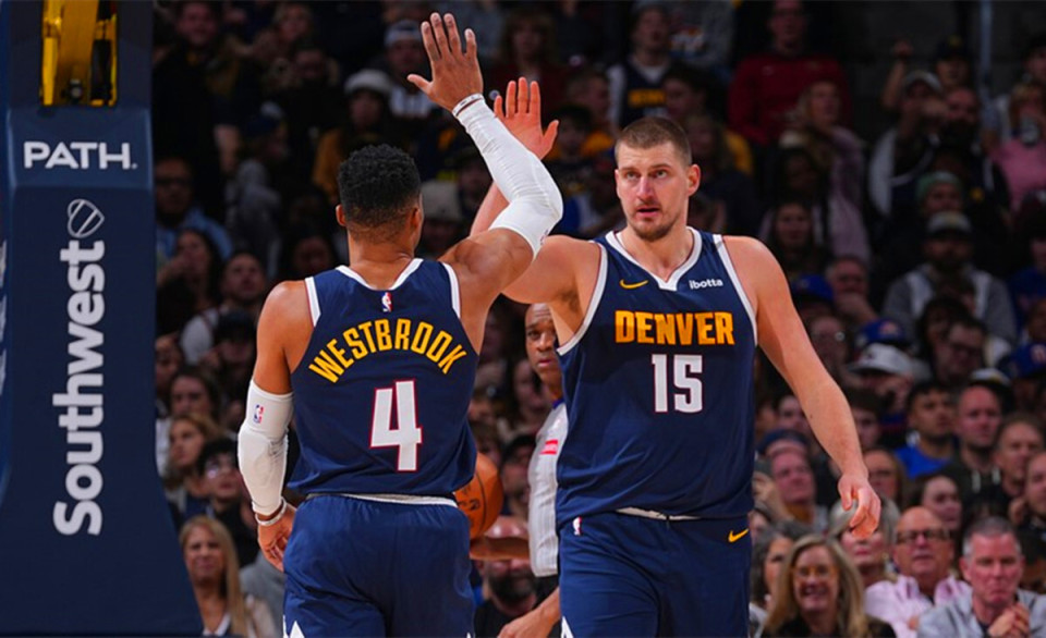 英媒：曼联追罗马后卫切利克，曼城、利物浦、阿森纳也在关注（英媒：曼联有意罗马后卫切利克，曼城、利物浦与阿森纳亦在关注）