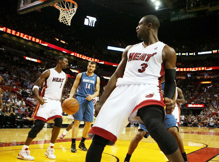 全市场：时隔半年后那不勒斯再次关注加纳乔，愿报价4500万欧（全市场：那不勒斯半年后重启追逐加纳乔，拟开出4500万欧报价）