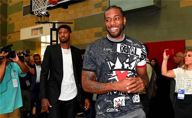 科瓦奇：首粒进球非常关键，随后的点球和红牌也起到了作用（科瓦奇：首球定基调，点球与红牌改变战局）